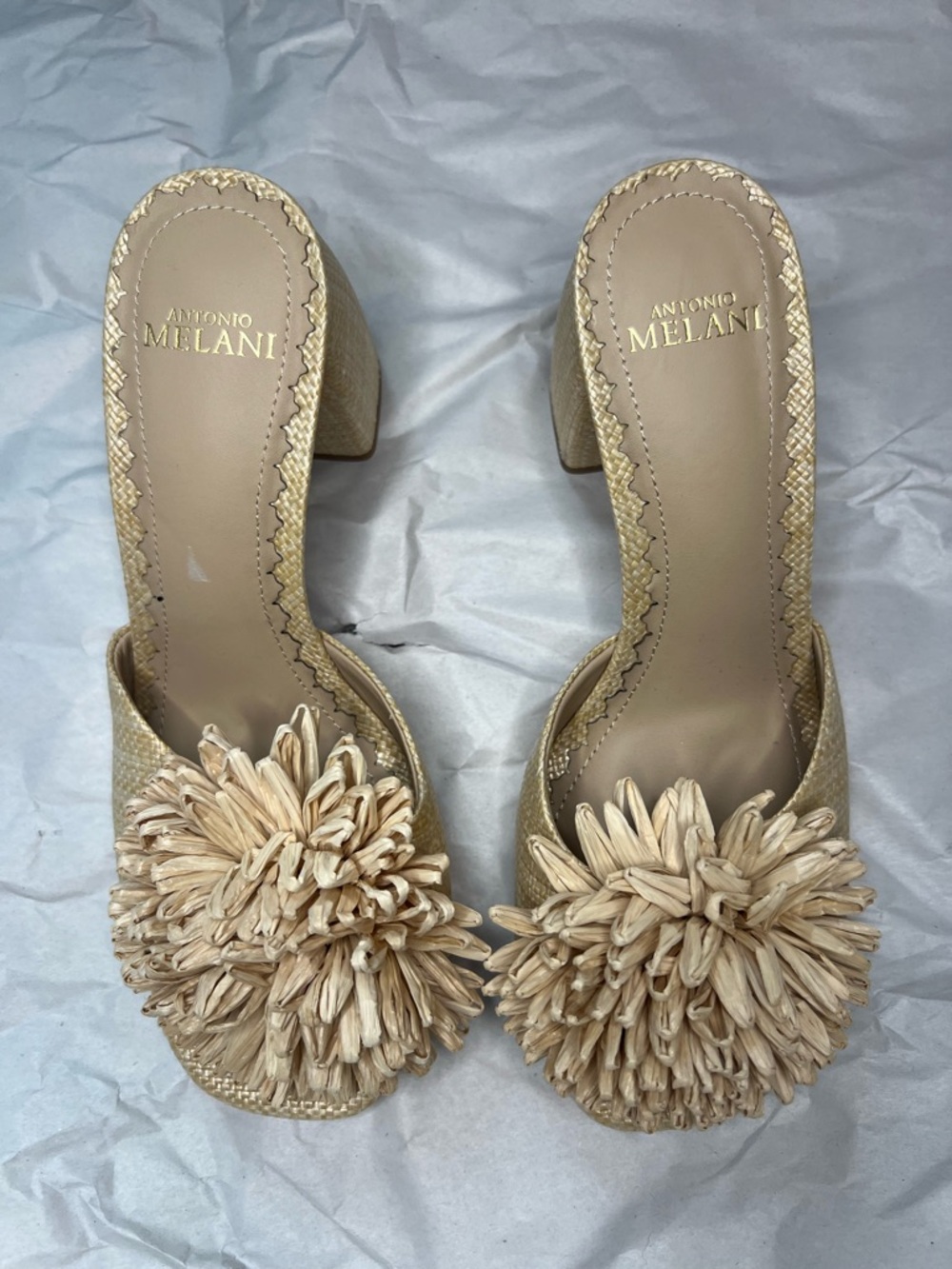 Antonio Melani Glora Beige Raffia Flower Ornament Slip-On Sandals in Size 7.5 M